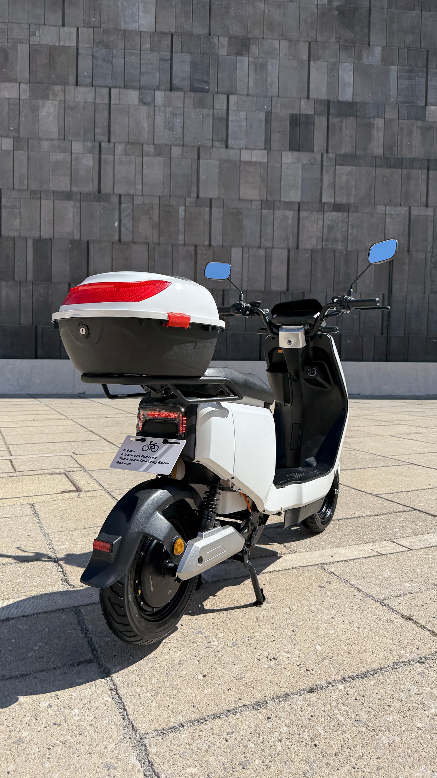 GBike White