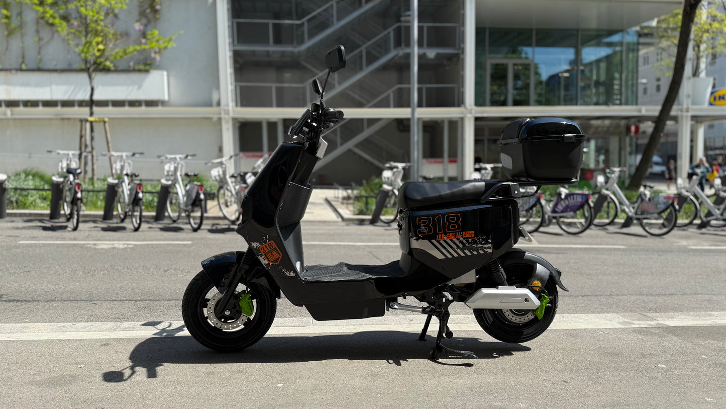 318 Schwarz