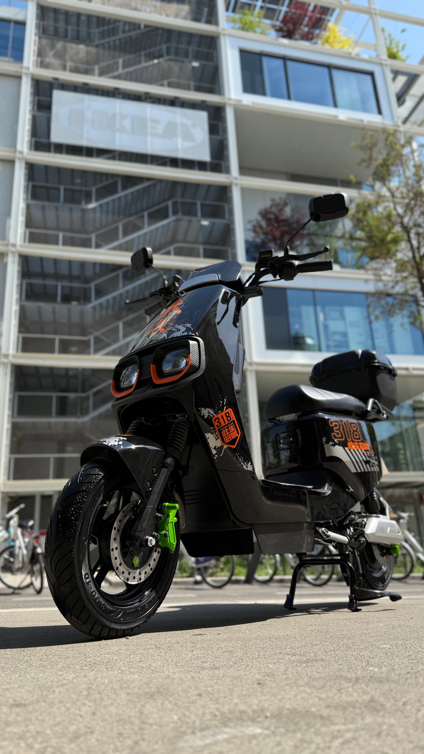 318 Schwarz