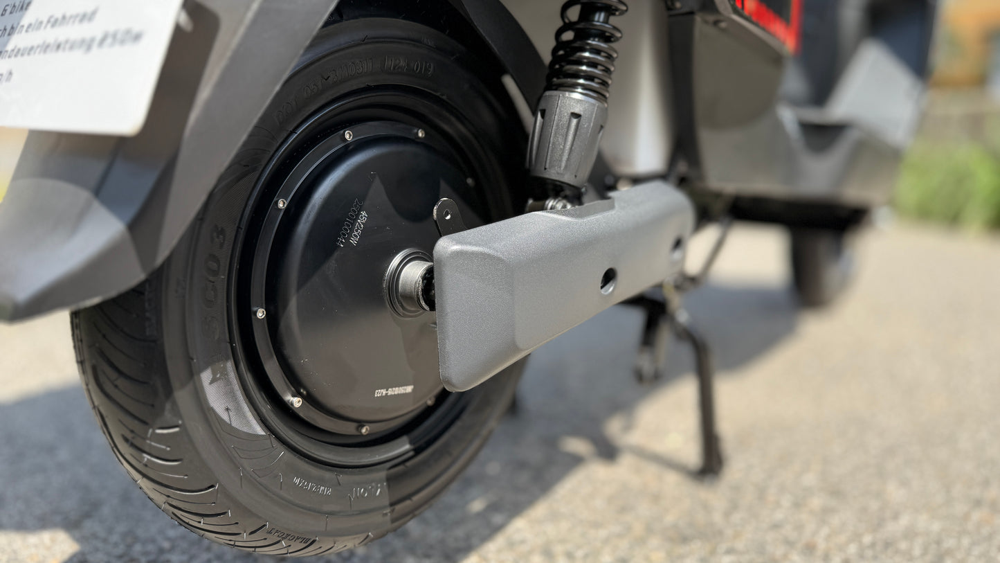 G Bike Black