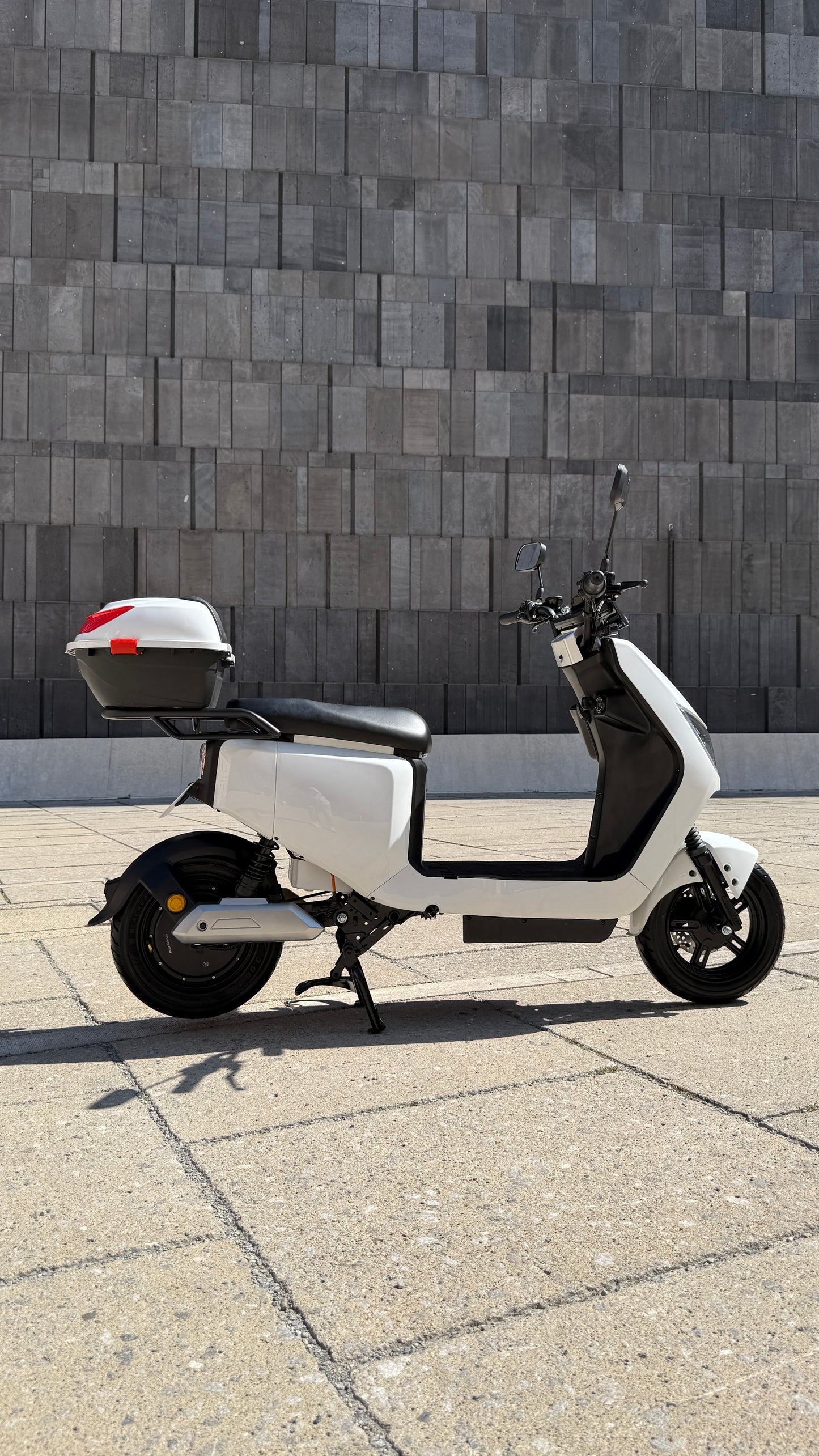 GBike White